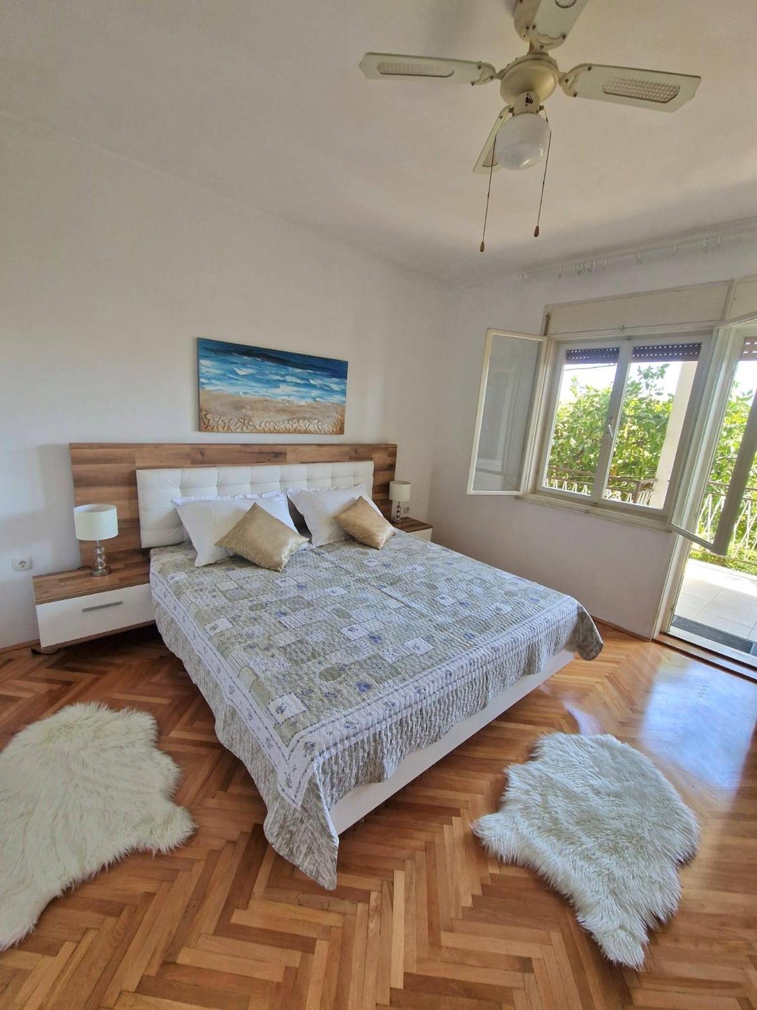 Apartments By The Sea Seget Donji, Trogir - 2029 Eksteriør billede